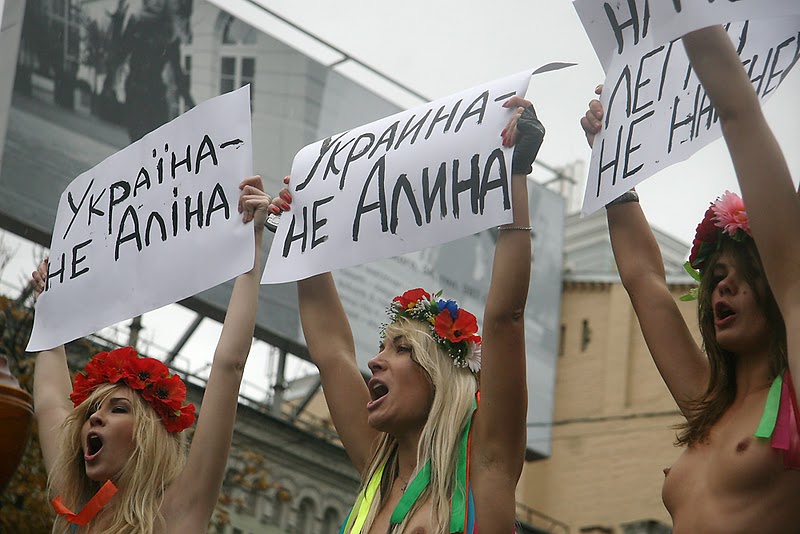 DÜNYA'NIN EN ÇIPLAK PROTESTO GRUBU FEMEN