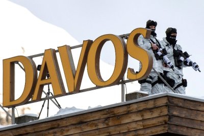 DAVOS'TA KORKU İNTİHAR SALDIRISI