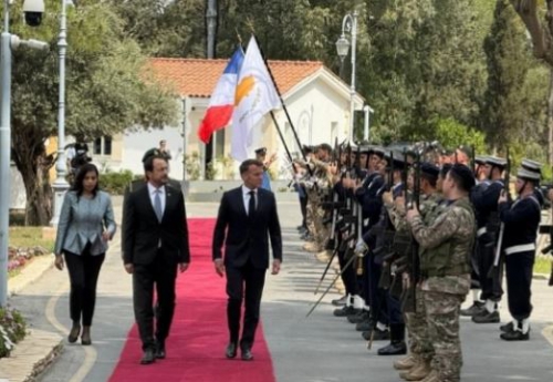 FRANSA'DAN GÜNEY KIBRIS'A AÇIK DESTEK