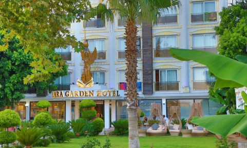 ANTALYA'DAKİ OTELDE SAHTE İÇKİ SKANDALI