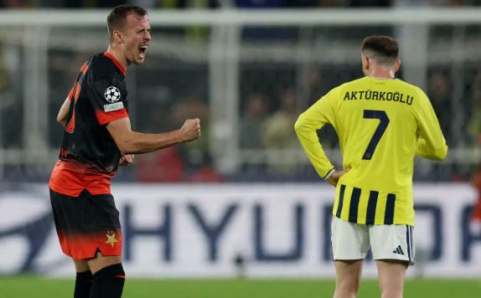 FENERBAHÇE 2-0 ÖNE GEÇTİ KAZANAMADI